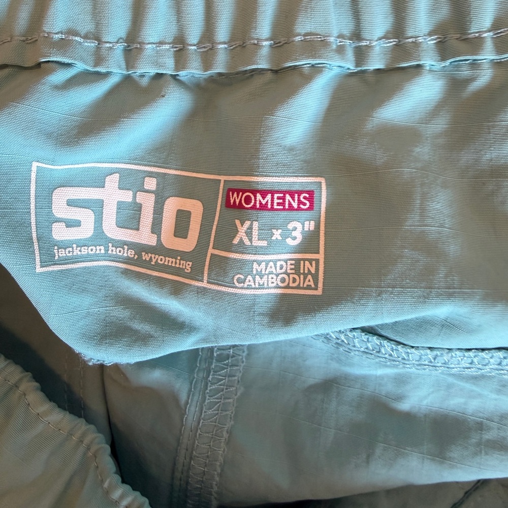 Stio NEW!! Womens XL 3” Calming water Goodwin Short $59 Retail - Picture 11 of 12